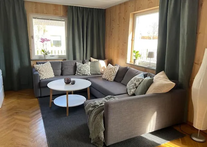 Family House Near The Sea With Large Private Garden